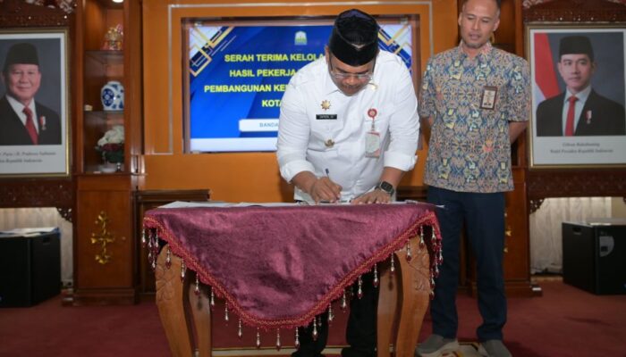 Serah Terima Aset PON XXI, Pj Gubernur Safrizal: Rawat dan Manfaatkan dengan Baik