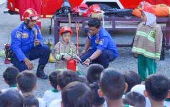 Edukasi Sejak Dini, Murid TK Kartika Banda Aceh Belajar Jadi Petugas Damkar