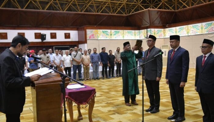 Gubernur Aceh Lantik Tiga Kepala SKPA, Tekankan Percepatan Kinerja dan Optimalisasi Anggaran