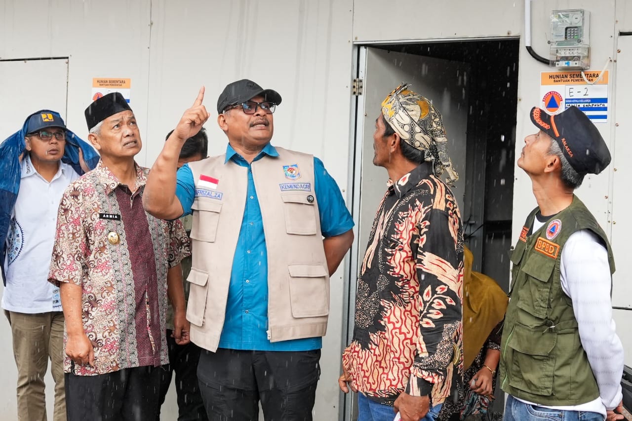 Safrizal kunjungi huntara Jamur Ujung di Bener Meriah