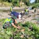 TNI dari Kodim 0119/Bener Meriah lakukan penghijauan bantaran sungai di Jamur Uluh untuk cegah erosi dan longsor.