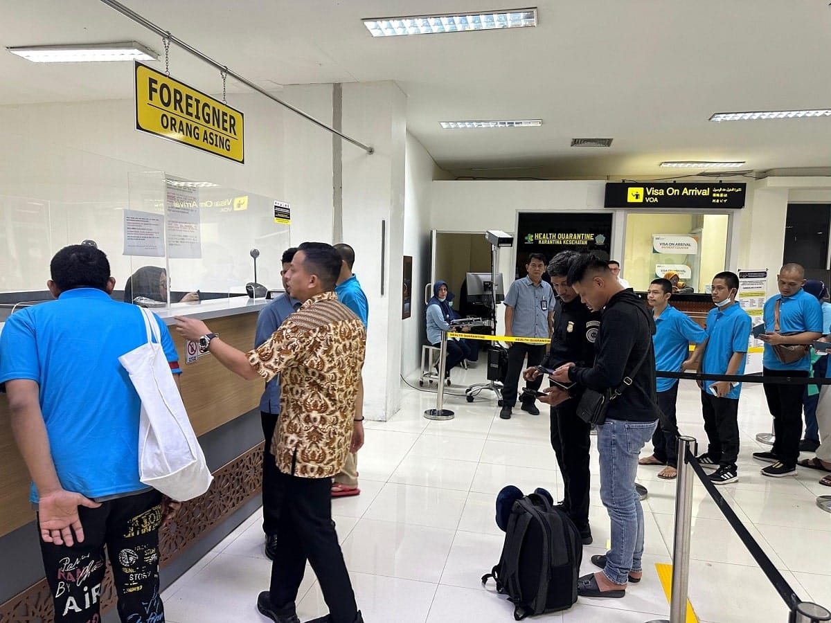 Kepala Imigrasi Banda Aceh terima 37 WNI deportasi