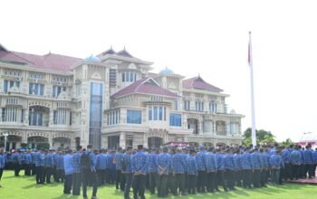 ASN ikuti Upacara Hardiknas di halaman Kantor Bupati Aceh Besar