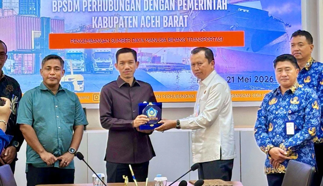 Penandatanganan nota kesepahaman (MoU) yang dilakukan langsung oleh Bupati Aceh Barat, Tarmizi, SP, MM