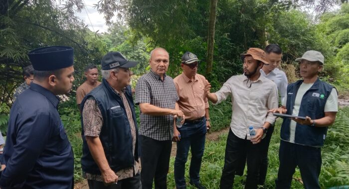 DPRK Aceh Besar dan PDAM Tinjau Lokasi Pembangunan WTP Seulimuem Senilai Rp47 Miliar