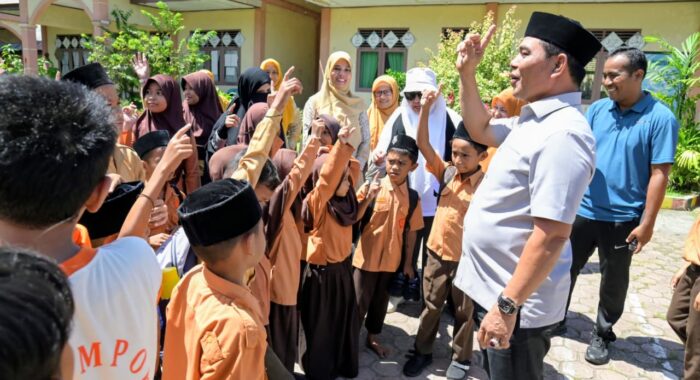 Bupati Aceh Besar Ajak Murid Gunakan Bahasa Aceh dalam Kehidupan Sehari-hari