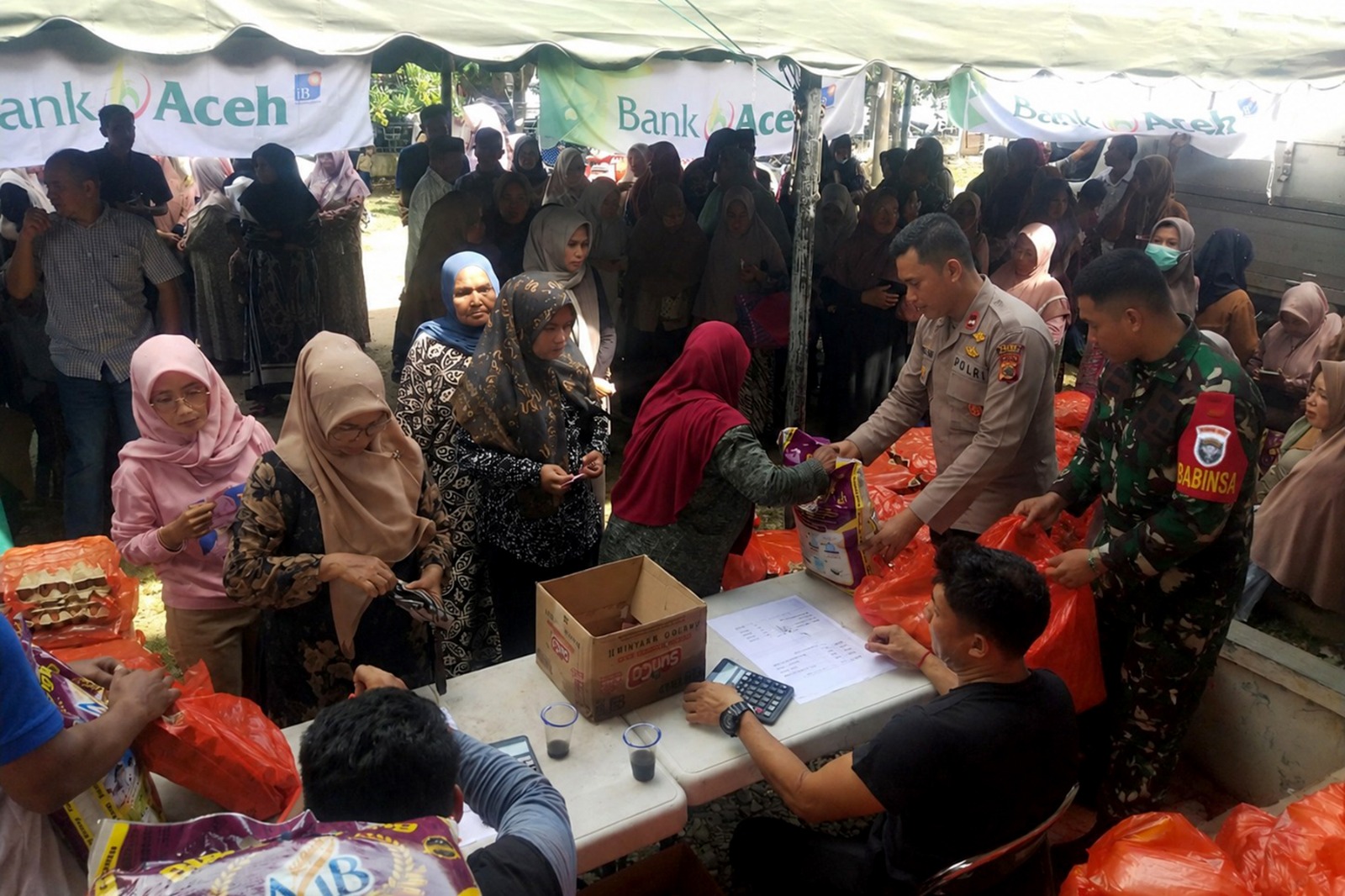 Kegiatan Pasar Murah di Lhoong