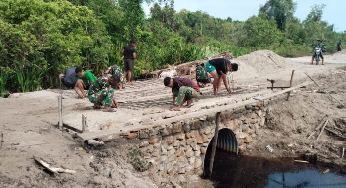TNI Kebut Pembangunan Jembatan Aramco di Trumon, Akses Terpencil Aceh Selatan Segera Terbuka
