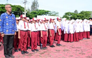 Ratusan pelajar ikuti Upacara Hardiknas di halaman Kantor Bupati Aceh Besar, Kota Jantho 2