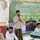 Wakil Bupati Aceh Besar Drs H Syukri A Jalil menyampaikan sambutan sekaligus melepas keberangkatan 314 CJH Aceh Besar