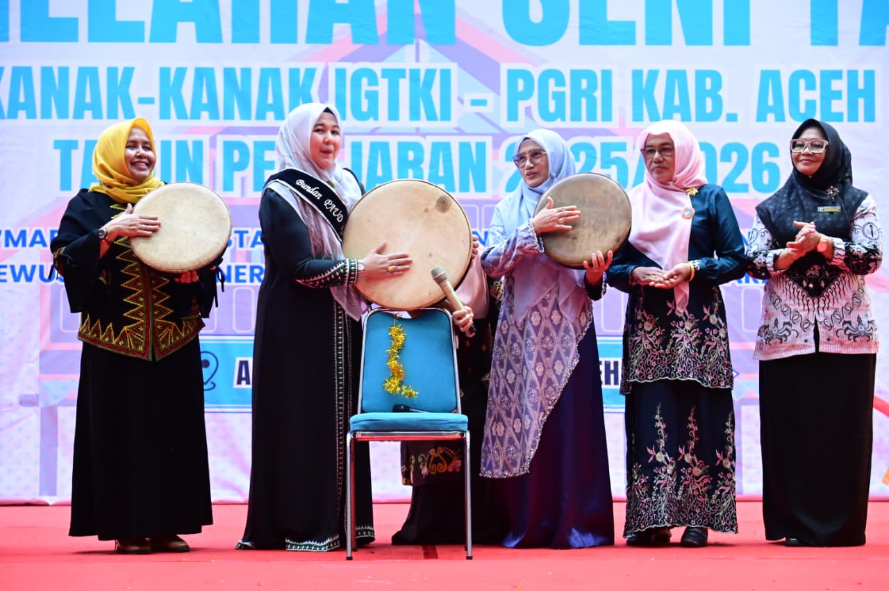 Pagelaran Seni Tari TK Aceh Besar dibuka meriah dengan Peh Rapai