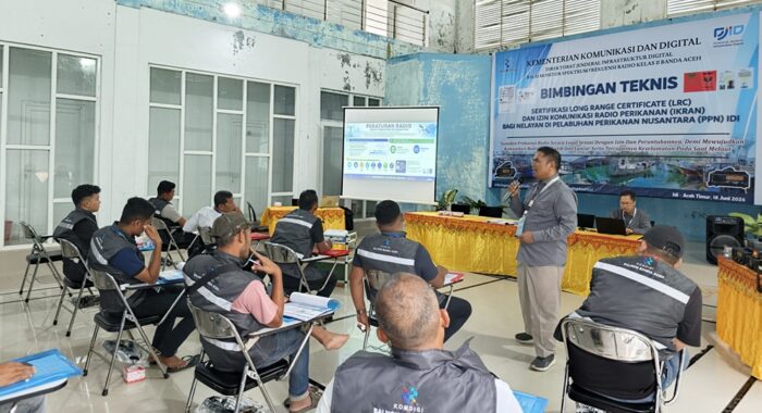 Balmon Banda Aceh Latih Nelayan Aceh Timur Gunakan Radio Maritim, Cegah Gangguan Frekuensi Penerbangan
