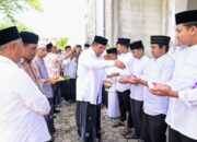 peusijuk Jamaah Umrah Para Juara MTQ dan MKQ di Gedung Dekranasda