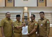 Penyerahan SK Plt Sekda Aceh